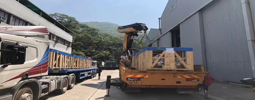 美国快递被税125%？